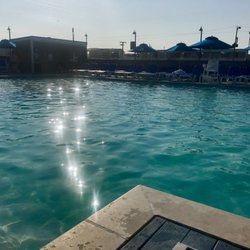 Starboard Swim Club - Pool on the boardwalk, next to the ocean!