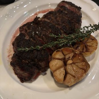 Tulia Italian Steak - Wagyu New York strip - Wine Bars Near Me - Naples, Florida Tulia Italian Steak - Wagyu New York strip - Wine Bars Near Me - Naples, Florida