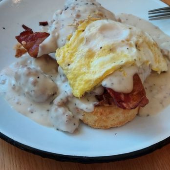 Cornbred - Chicken and biscuits - Barbeque Near Me - Ames, Iowa Cornbred - Chicken and biscuits - Barbeque Near Me - Ames, Iowa