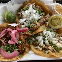 Birrieria y Taqueria Houston - Tacos
