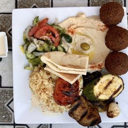 Dvine Mediterranean Experience - Corona Tuscany - Veggie plate with two mezza options - Mediterranean salad and hummus