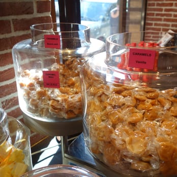 Bouillet - Butter and Vanilla Caramels - Chocolatiers & Shops Near Me - Lyon, 69
