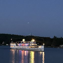 Dox on Winnipesaukee - The Mt Washington