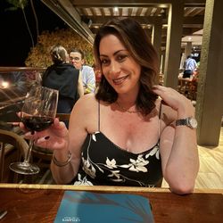 Na Hoku - Cheers to Niva!