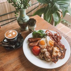 Uki Cafe