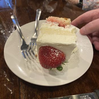 Pomodoro Italian Kitchen - Strawberry shortcake - Italian Near Me - Durham, North Carolina Pomodoro Italian Kitchen - Strawberry shortcake - Italian Near Me - Durham, North Carolina