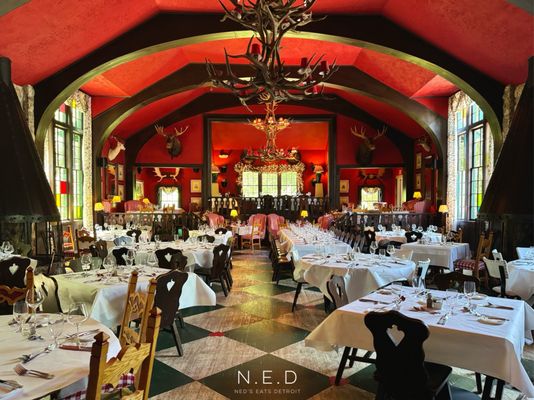 Woods Restaurant and Bobby's Bar by null