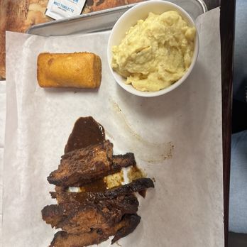 Cracker Jacks Barbecue - Brisket plate - Barbeque Near Me - Lancaster, California Cracker Jacks Barbecue - Brisket plate - Barbeque Near Me - Lancaster, California