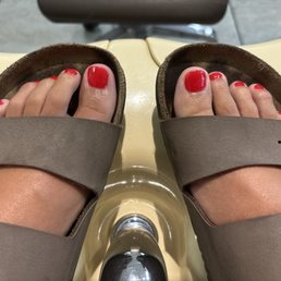 Pedicure by Henry Pedicure by Henry