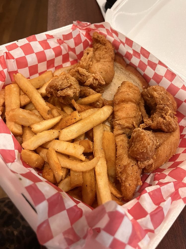 Food from Helen’s Hot Chicken