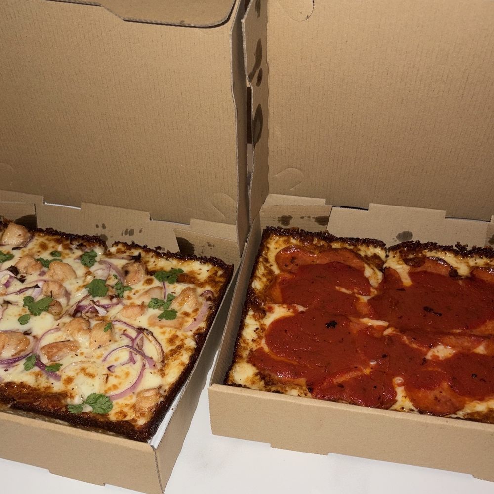 BBQ Chicken Pie (4 Square Cheese) Double Pepperoni (4 Square Cheese) BBQ Chicken Pie (4 Square Cheese) Double Pepperoni (4 Square Cheese)