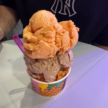 Azucar - 3 scoops : mamey, chocolate, and mamey. - Ice Cream & Frozen Yogurt Near Me - Pinecrest, Florida
