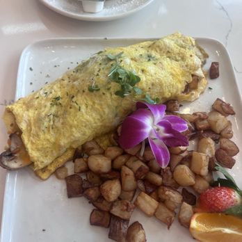 Hemingway Brunch - Omelette Hemingway Omelet - Breakfast & Brunch Near Me - Coppell, Texas