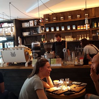 Hidden Cafe - Coffee & Tea Near Me - Barcelona, B