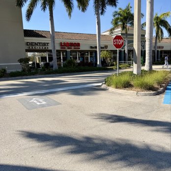 The UPS Store - Shipping Centers Near Me - Fort Myers, Florida