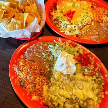Los Dos Potrillos - Enchiladas en Salsa Verde - Mexican Near Me - Centennial, Colorado