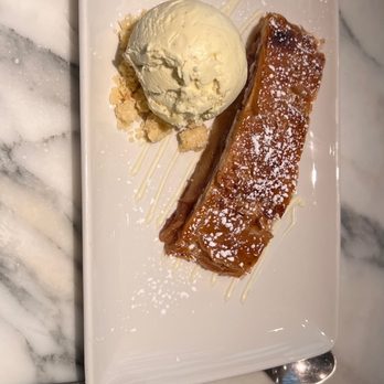 Fumo - Apple strudel - Italian Near Me - Birmingham, XWM Fumo - Apple strudel - Italian Near Me - Birmingham, XWM