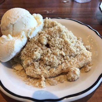 Anna Miller's - Dutch Apple Pie with Vanilla Ice Cream - Bakeries Near Me - Aiea, Hawaii