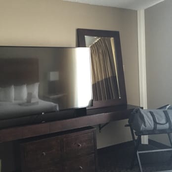 Hyatt Regency Green Bay - Ginormous tv! - Hotels Near Me - Green Bay, Wisconsin