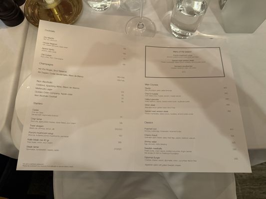 Hotel Diplomat by null