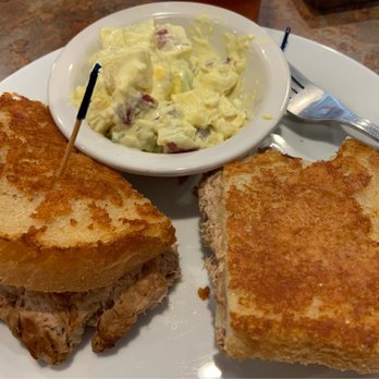 Annie's Cafe - Temecula - Delicious tuna melt sandwich and potato salad. - Breakfast & Brunch Near Me - Temecula, California Annie's Cafe - Temecula - Delicious tuna melt sandwich and potato salad. - Breakfast & Brunch Near Me - Temecula, California