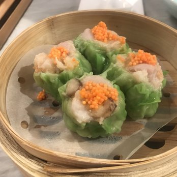 飲茶 - Shrimp & Pork Dumplings w/ Crab Roe - Dim Sum Near Me - Hong Kong, HK 飲茶 - Shrimp & Pork Dumplings w/ Crab Roe - Dim Sum Near Me - Hong Kong, HK
