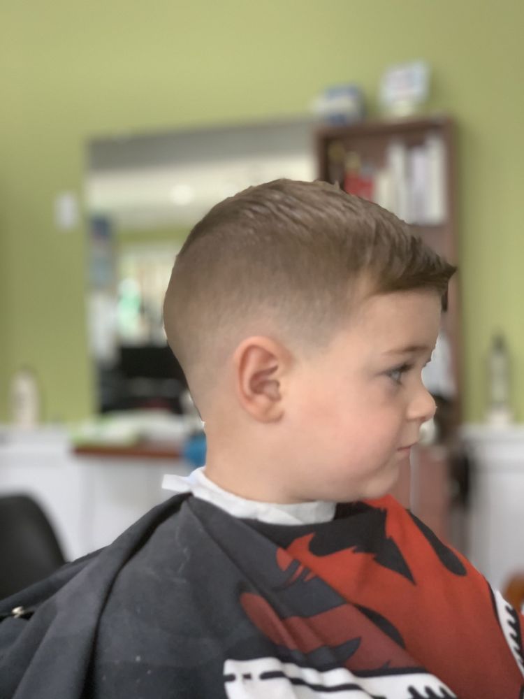 Xpress Hair Cuts Logo