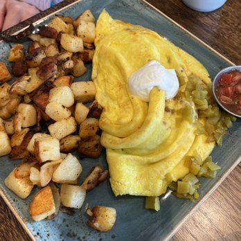 First Watch - Churuzo omelette - Breakfast & Brunch Near Me - Kissimmee, Florida First Watch - Churuzo omelette - Breakfast & Brunch Near Me - Kissimmee, Florida