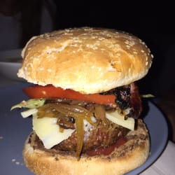 Le Grain de Sable - Le burger maison, viande de bonne qualité, fromage de brebis, sauce maison