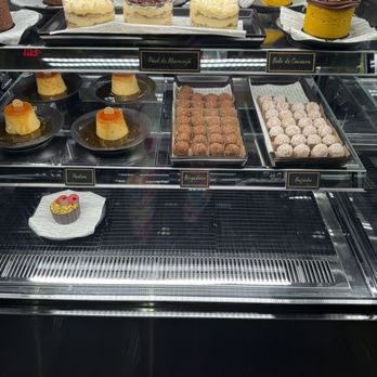 TorresBee - dessert case - Pizza Near Me - Round Rock, Texas TorresBee - dessert case - Pizza Near Me - Round Rock, Texas