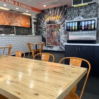 Roll Em Up Taquitos - Dining area - Fast Food Near Me - Henderson, Nevada