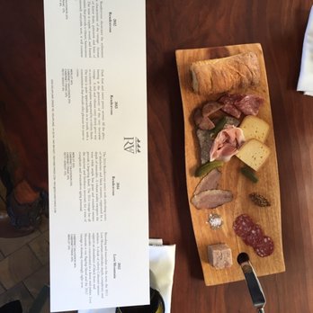 Lost Mountain Vineyards - Tasting! - Wineries Near Me - Delaplane, Virginia