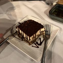 Viona's Italian Bistro - Tiramisu!!