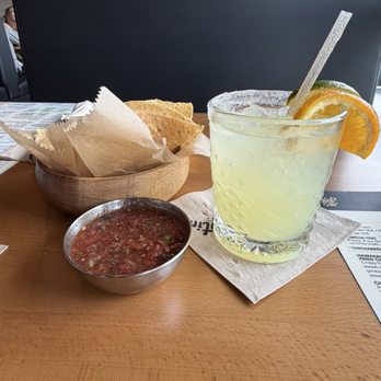 Pepe's Cantina - Chip and salsa with HH margarita (heavy pour) - Mexican Near Me - Melbourne, Florida