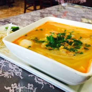 Pho 21 - Seafood soup - as colorful as it is flavorful - Vietnamese Near Me - Canoga Park, California Pho 21 - Seafood soup - as colorful as it is flavorful - Vietnamese Near Me - Canoga Park, California
