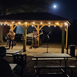 Moab RV & Glamping Resort - We got lucky there was live country music that night