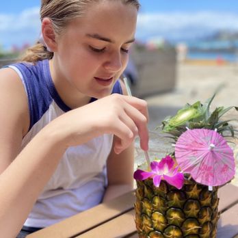 Barefoot Beach Cafe - Breakfast & Brunch Near Me - Honolulu, Hawaii