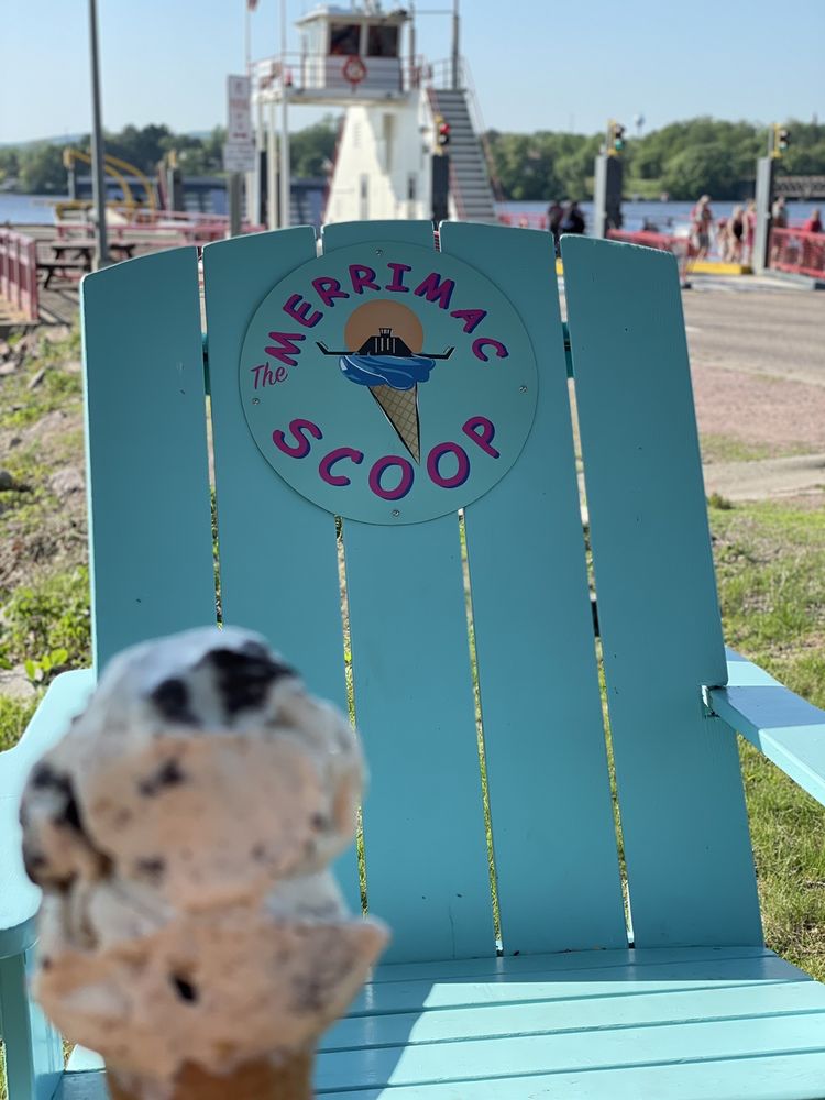 Merrimac Scoop Logo