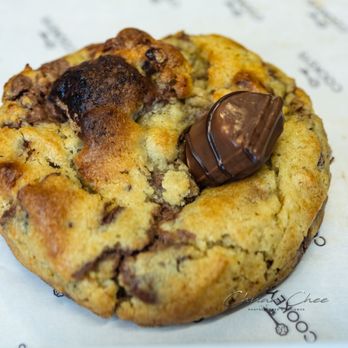 Cookeys - Bueno Chunky Cookie ($6.50) - Desserts Near Me - Toronto, Ontario