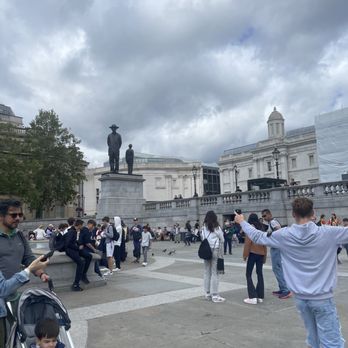 Trafalgar Square - Landmarks & Historical Buildings Near Me - London, XGL