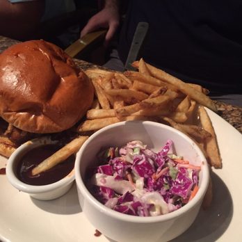 BJ's Restaurant & Brewhouse - Pizza Near Me - La Mesa, California