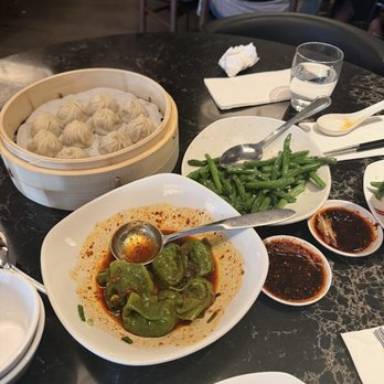 Din Tai Fung - Chicken XLB, Vegan Wontons, Garlic String Beans - Shanghainese Near Me - Glendale, California Din Tai Fung - Chicken XLB, Vegan Wontons, Garlic String Beans - Shanghainese Near Me - Glendale, California