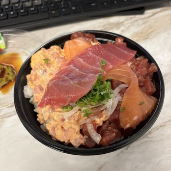 Sushi Bay - Mixed Poki Donburi - Sushi Bars Near Me - Kapolei, Hawaii Sushi Bay - Mixed Poki Donburi - Sushi Bars Near Me - Kapolei, Hawaii