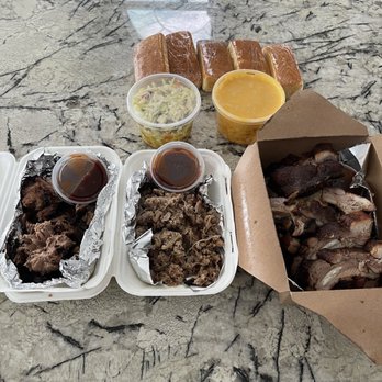 Porkey's BBQ - Brisket, Pulled Pork BBQ, Slab of ribs, Cole Slaw, Mac & Cheese and the best darn cornbread you will EVER have - Barbeque Near Me - Lothian, Maryland