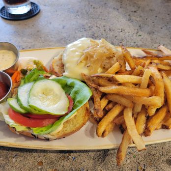 Monkeypod Kitchen - Maui Cattle Company Cheese Burger - New American Near Me - Lahaina, Hawaii Monkeypod Kitchen - Maui Cattle Company Cheese Burger - New American Near Me - Lahaina, Hawaii