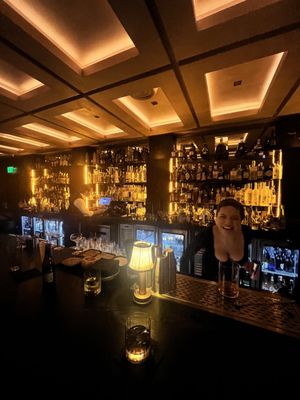 Regines Lounge by null