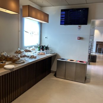 VIP Lounge - Airport Lounges Near Me - Florence, FI