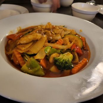 Champa Kitchen - Red Curry with Chicken - Thai Near Me - Waterloo, Ontario