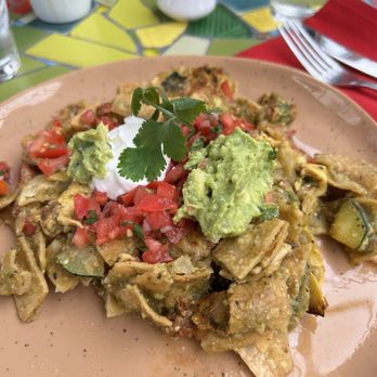 Robins Restaurant - New American Near Me - Cambria, California