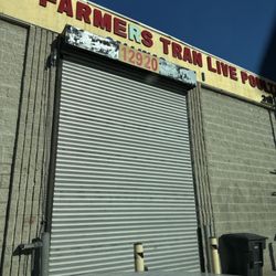 Farmers Tran Seafood And Live Poultry Market